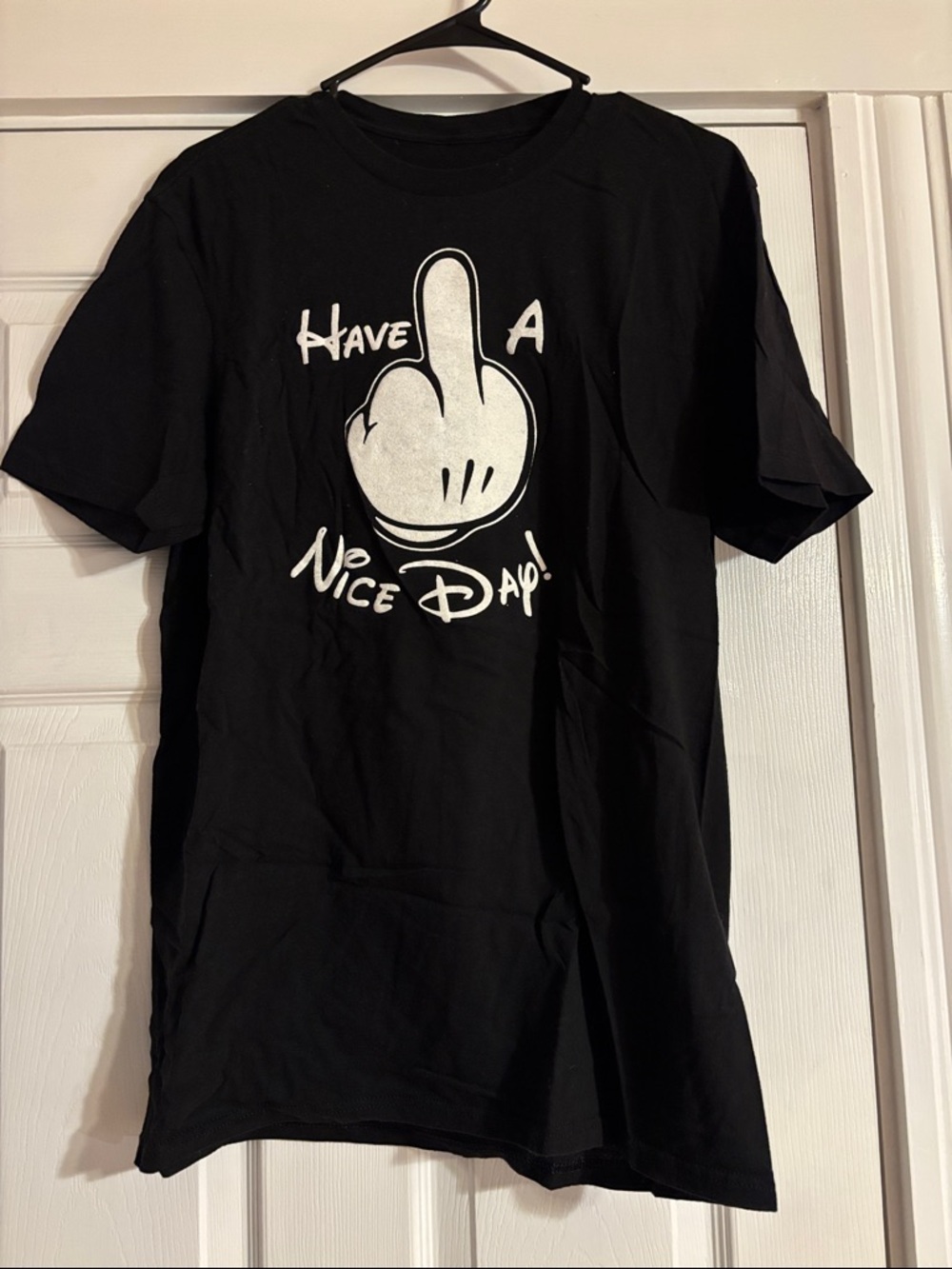 Graphic Black Tee "Have A Nice Day"